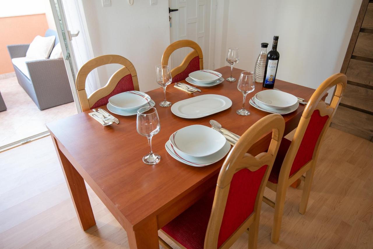 Apartments Mamut Trogir Exterior foto