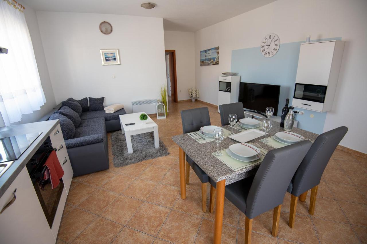 Apartments Mamut Trogir Exterior foto